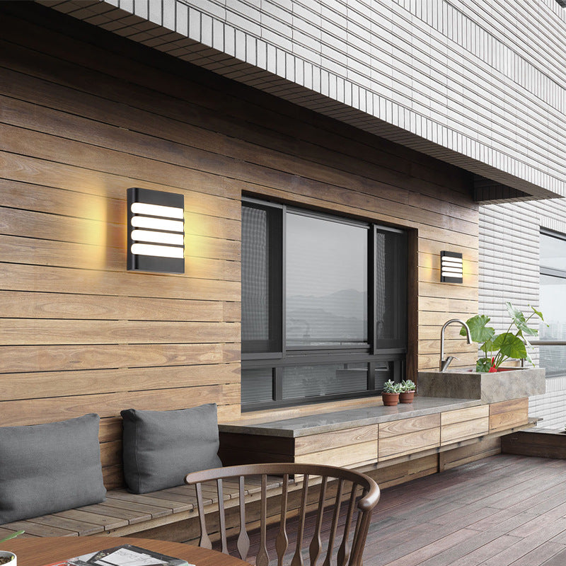 The Linear Horizon Sconce